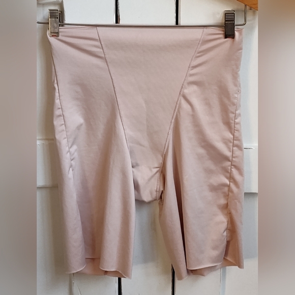 Jockey Other - Jockey Women's Nude Shapewear | Size Large